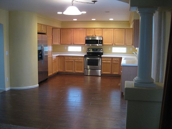 Look below for current paint color