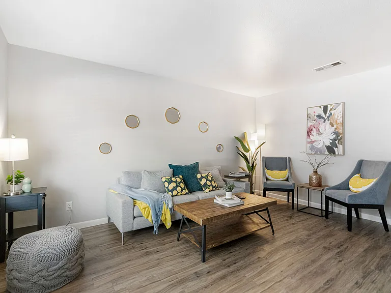 Parcside Townhomes — Photo 9