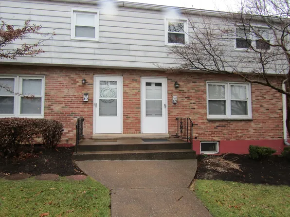 Townhomes at Pugh & Waring, 825 S Pugh St #207, State College, PA 16801