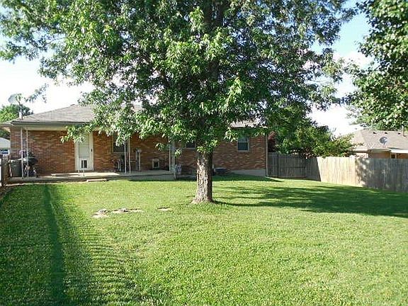 5th image of 219 Longview Dr