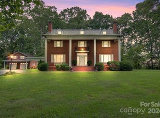 1014 2nd Ave NW, Conover, NC 28613