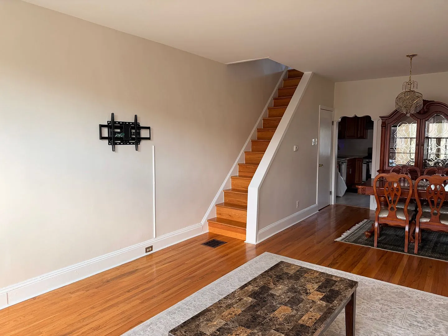 Move-In Ready 3Bedroom 2Bathroom Home in Port Richmond! — Photo 4