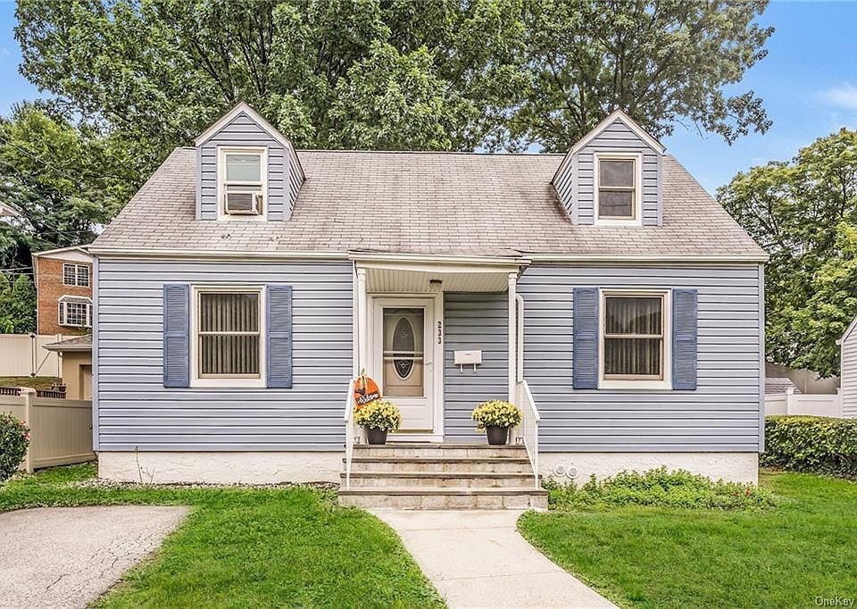 1st image of 233 Morsemere Ave