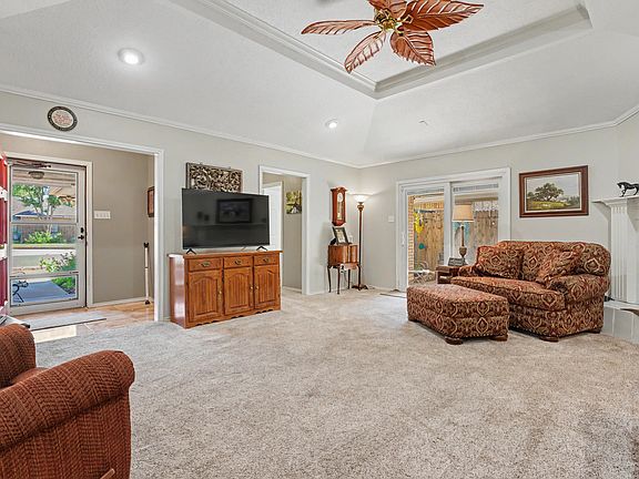 4th image of 5021 58th St