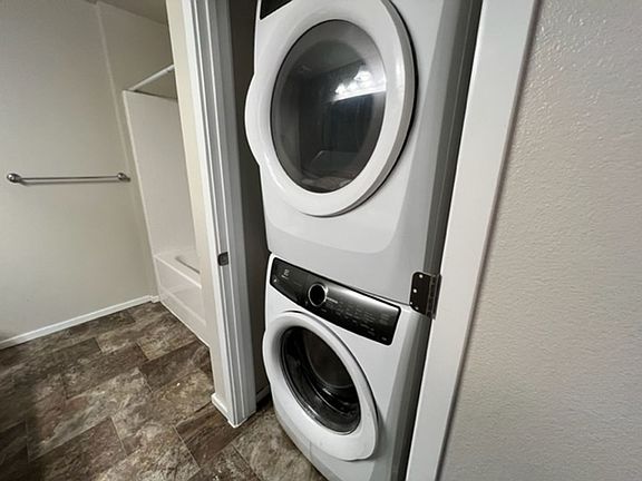 2nd image of 811 E Ensolarado St #4