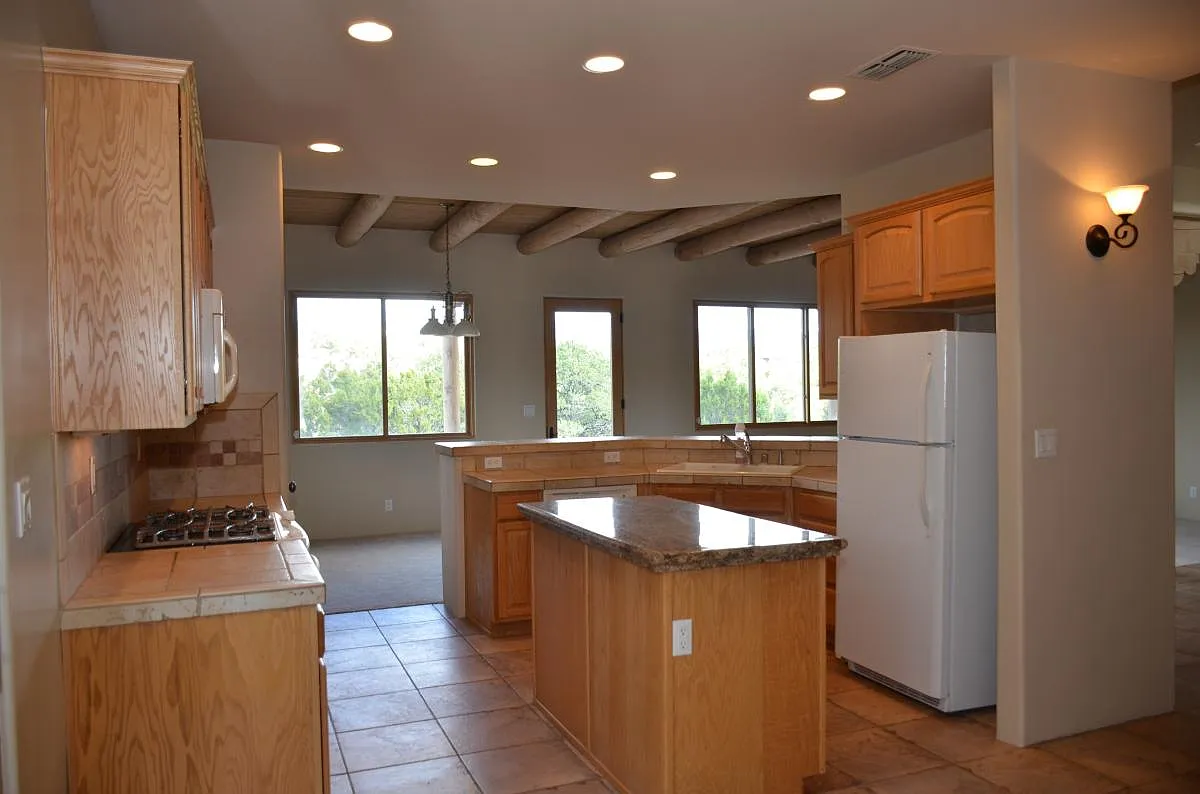 1753 Ridgepoint Loop — Photo 4