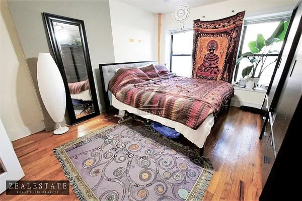 Rented by ZealEstate Group Inc | media 8