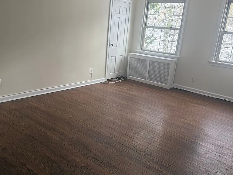 Jericho Manor Apartments — Photo 22