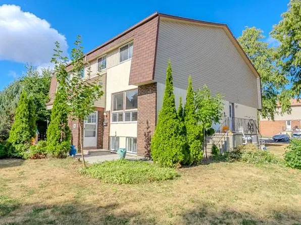 37 Forester Cres #C, Ottawa, ON K2H 8Y3