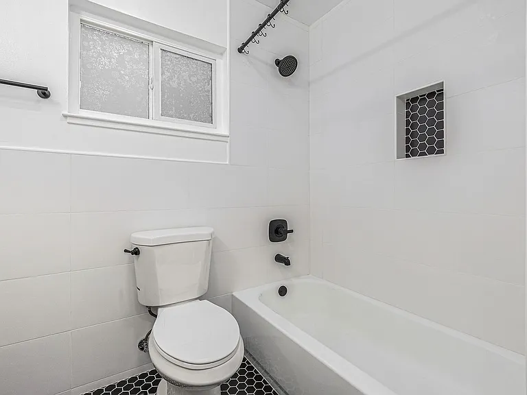 Montecito Ave 137 — Photo 28