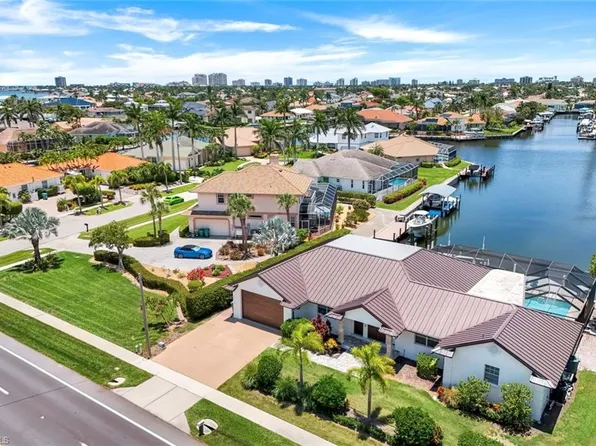 400 S Barfield DR, MARCO ISLAND, FL 34145