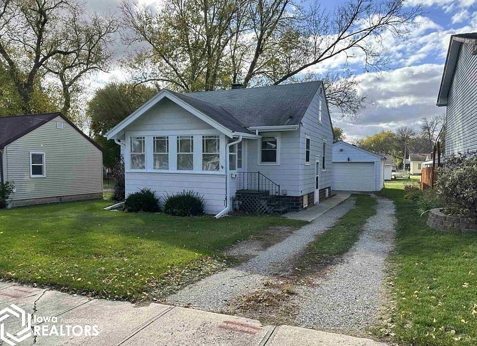 1022 N Polk Ave, Mason City, IA 50401 | Zillow