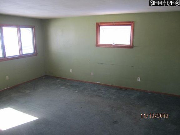 2nd image of 324 Woodland Ave