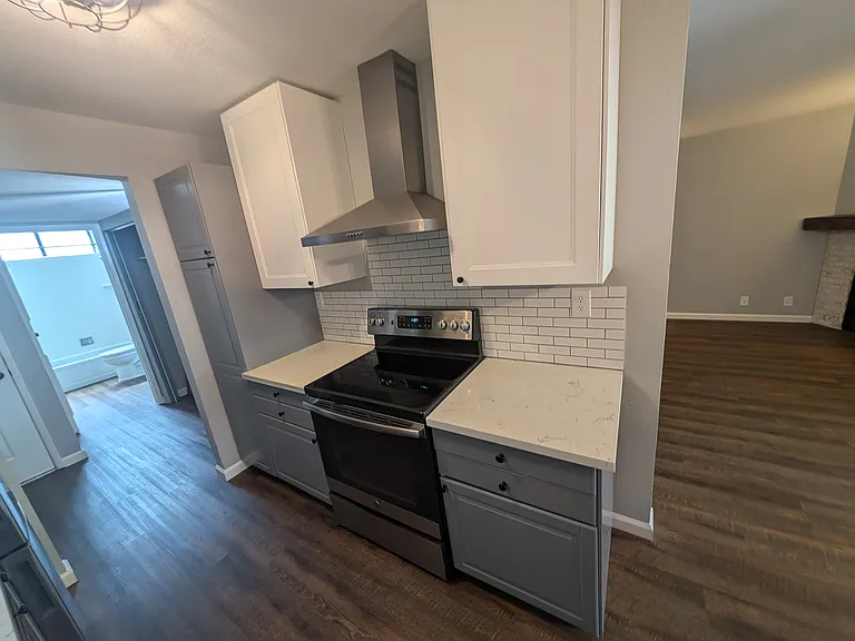 773 Center Ave — Photo 10