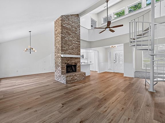 4th image of 4610 Bellefontaine Ct
