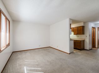 1621 N 26th St #4, Lincoln, NE 68503