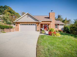 1014 Laurelwood Dr, Kingsport, TN 37660