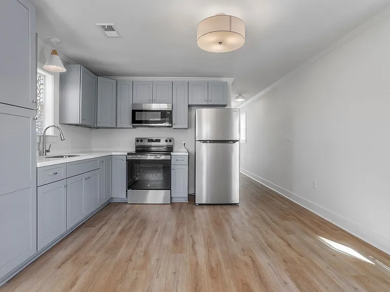 303 Delmas Ave — Photo 7