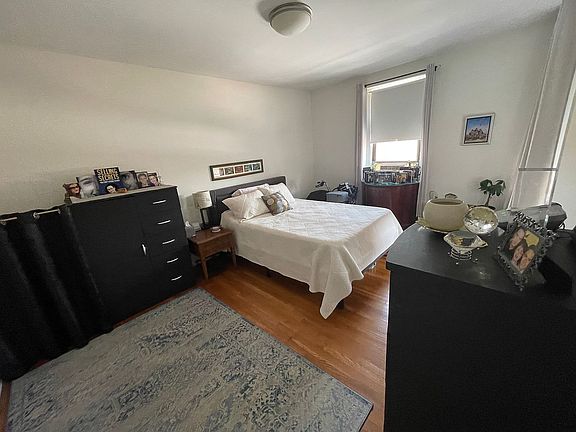 5th image of 32-15 35th St #E3