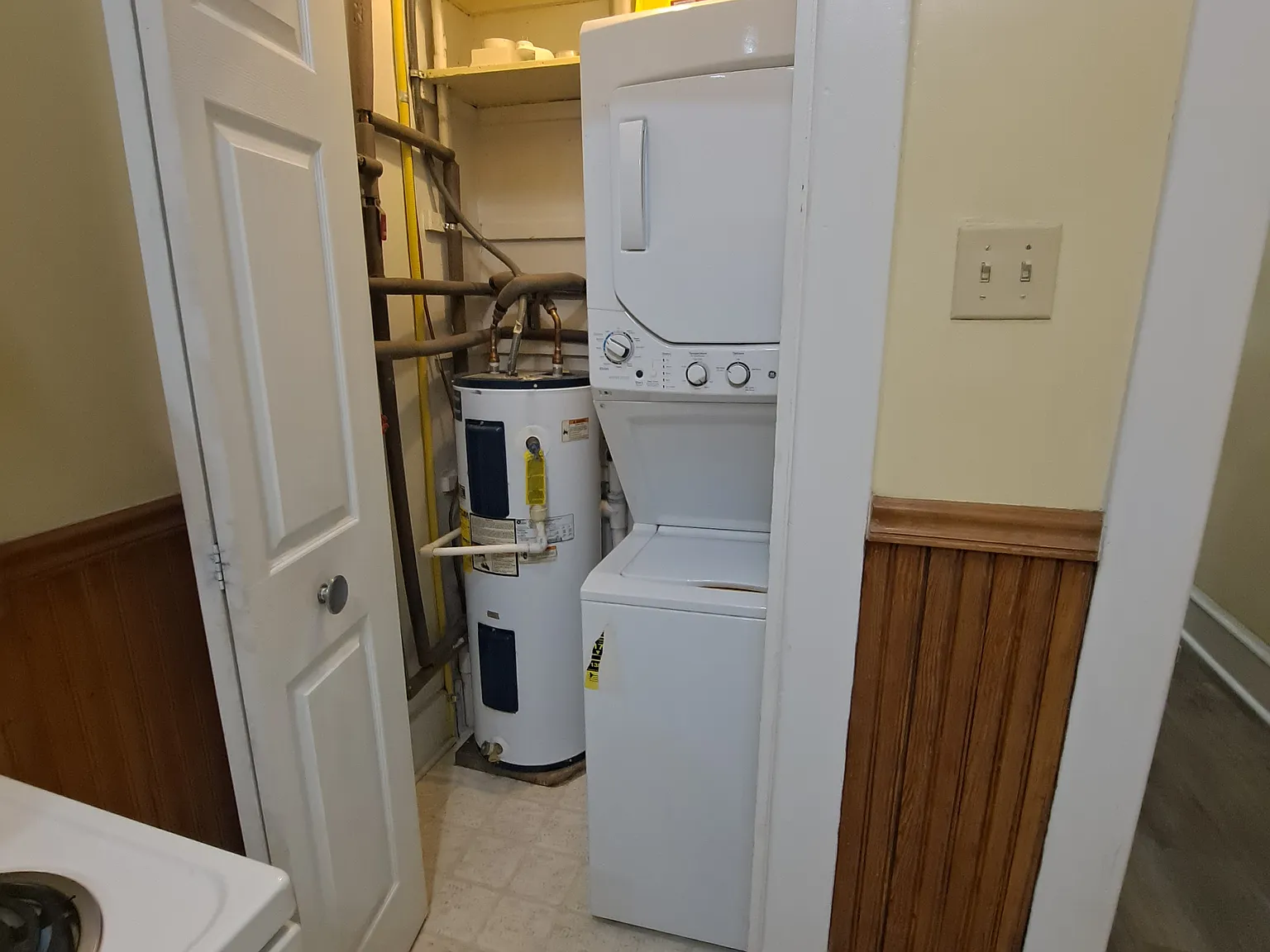 1 bed, 1300 sqft, $875 — Photo 4