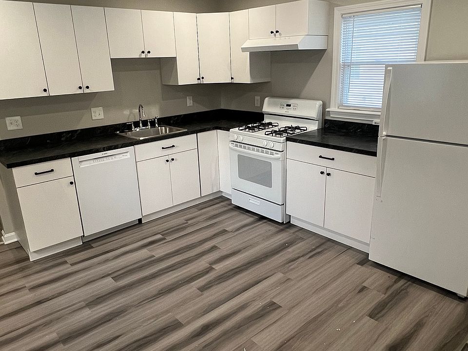 1st image of 7 Pearl St #2