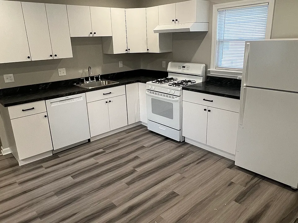 7 Pearl St #2