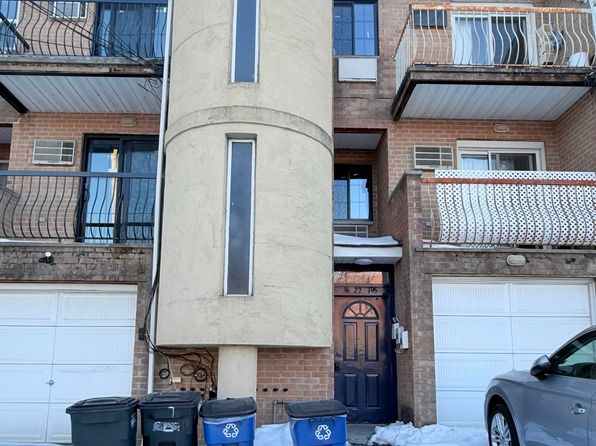 3622 195th St Floor 2