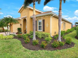 2994 Sunset Pointe Cir, Cape Coral, FL 33914