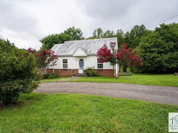 41 Boxwood Ln, Bassett, VA 24055