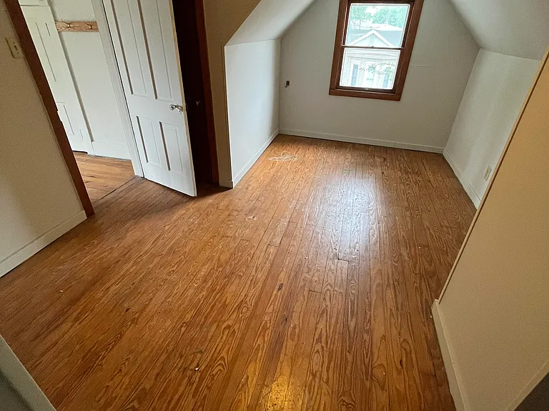 1132 Sycamore St #1/2 — Photo 9