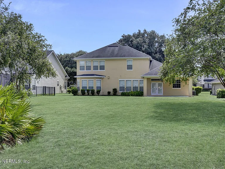 1761 Highland View Dr — Photo 30
