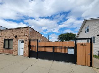 6222 W Addison St #F, Chicago, IL 60634