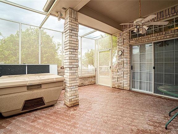 4th image of 713 Lake View Dr