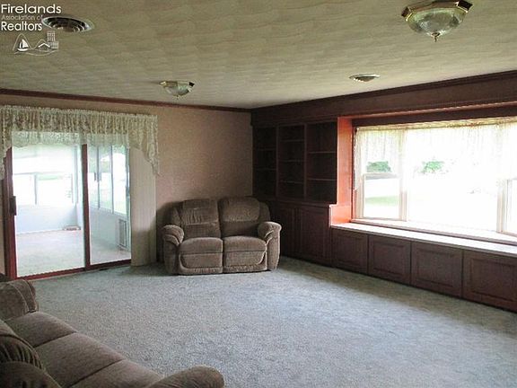 3rd image of 5605 Delores Dr