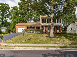 25 Butternut Way, Sterling, VA 20164