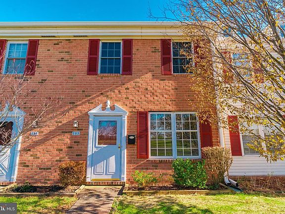 4th image of 203 Brunswick Ct