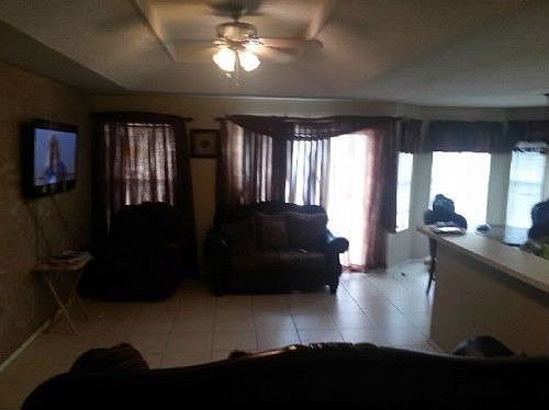 4th image of 4101 Buena Vista St
