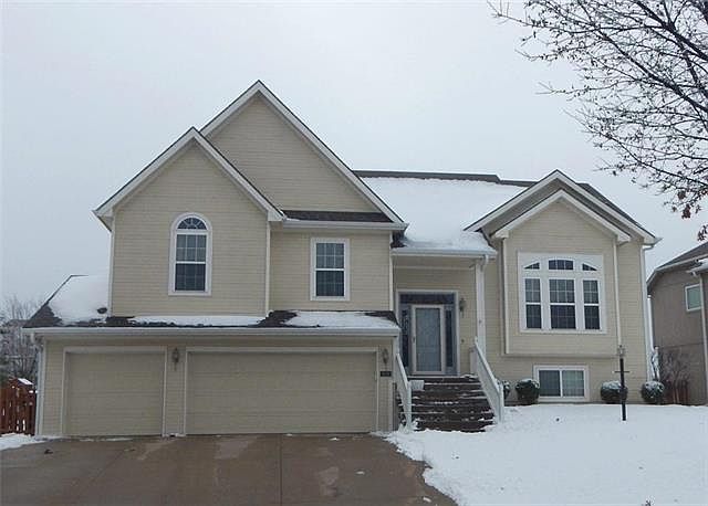 1st image of 4112 Bennington Dr
