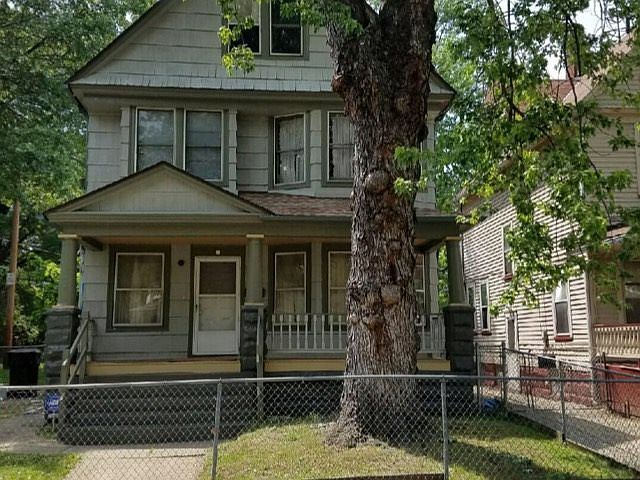 1st image of 1420 E 94th St