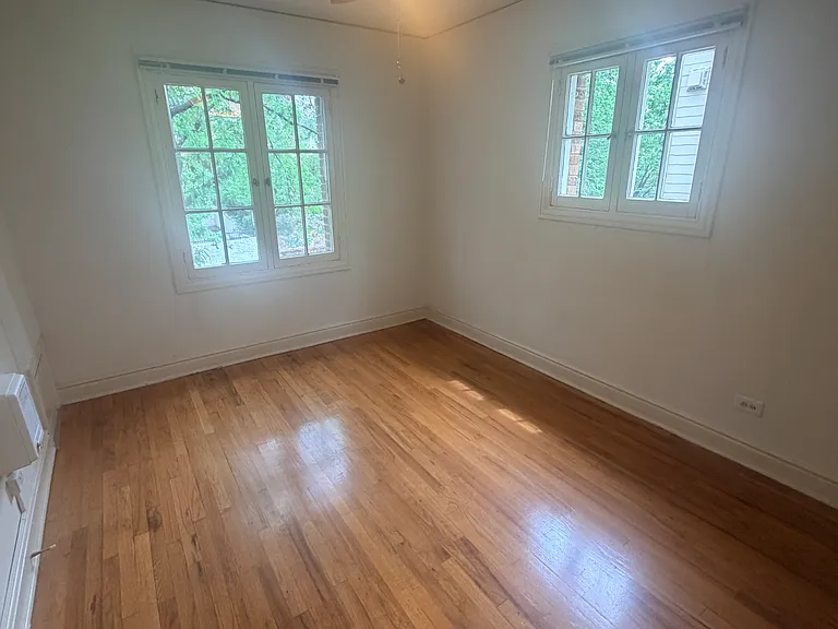 1275 N Washington St — Photo 16