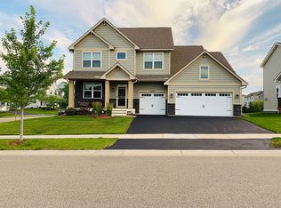 4095 Vista View Dr, Chaska, MN 55318