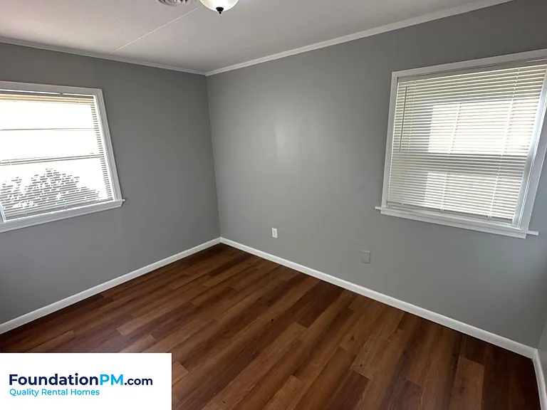 3627 Sunrise St — Photo 2