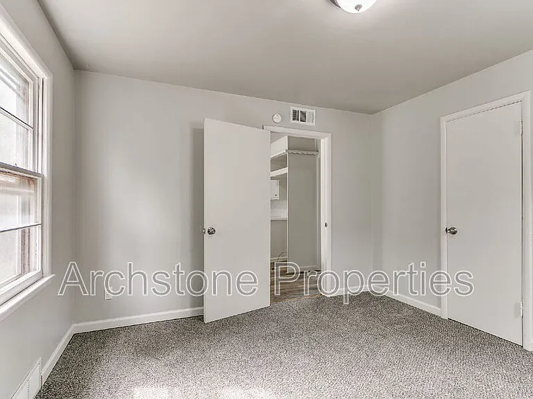 2312 Mustang St — Photo 21