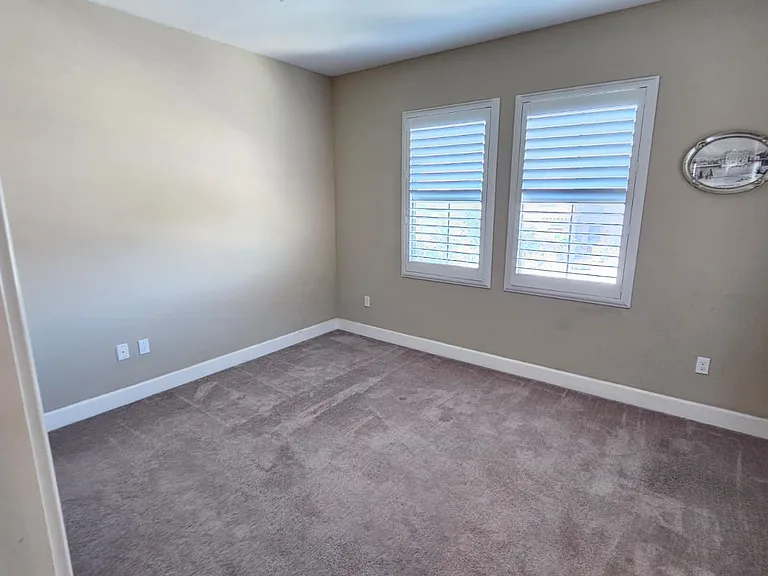 1426 Como Dr — Photo 15