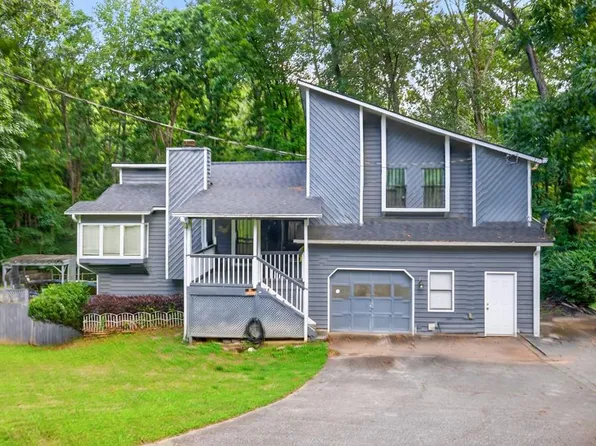 3328 Hidden Bluff Trl, Snellville, GA 30039