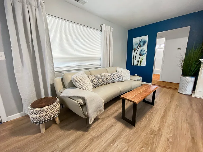 1302 Ross Ln N — Photo 25