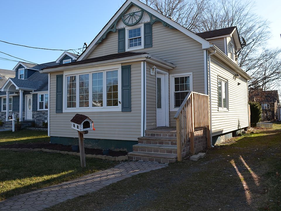 1st image of 1750 Dannet Pl