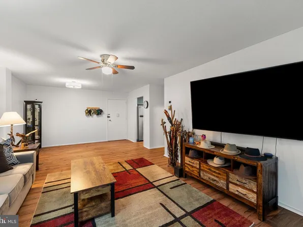 100 West Ave #301-S, Jenkintown, PA 19046