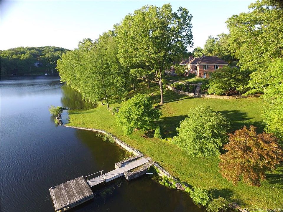 1st image of 20 Hidden Brook Dr