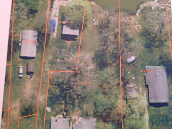 5th image of 6235 N Shore Dr
